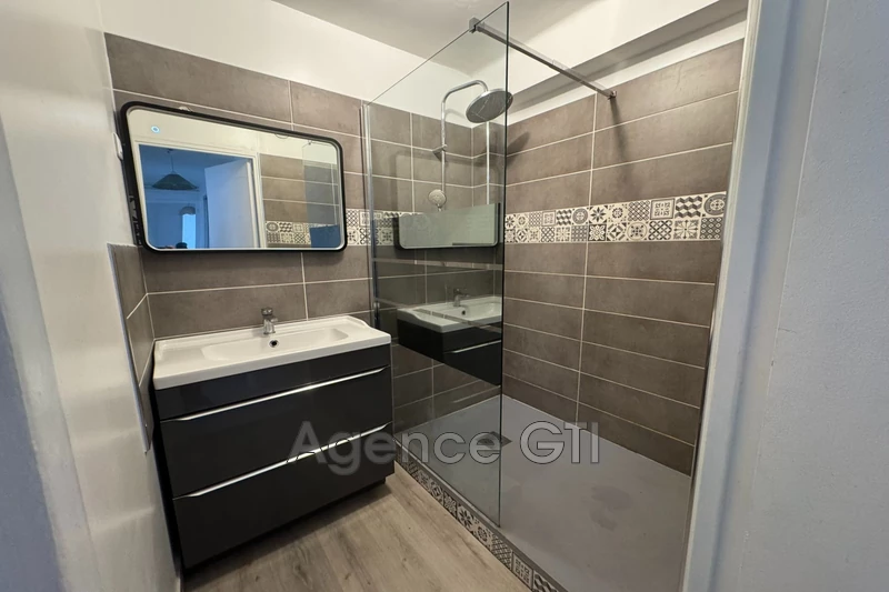 Location appartement Toulon  