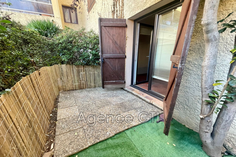 Photo n°2 - Location appartement Hyères 83400 - 500 €