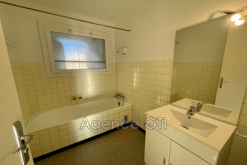 Photo n°6 - Location appartement Hyères 83400 - 812 €