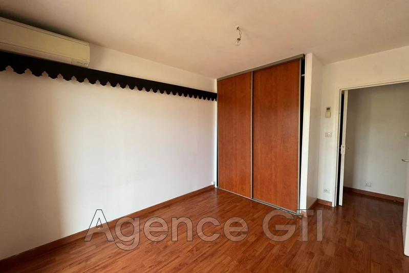 Photo n°4 - Location appartement Hyères 83400 - 823 €