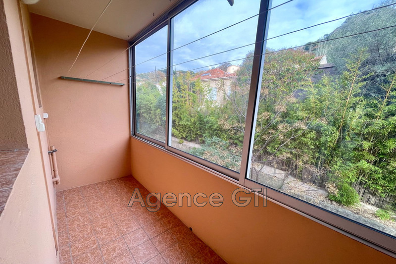 Photo n°2 - Location appartement Hyères 83400 - 867 €