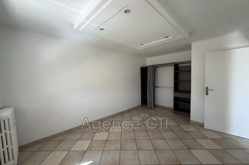 Location appartement Hyères  
