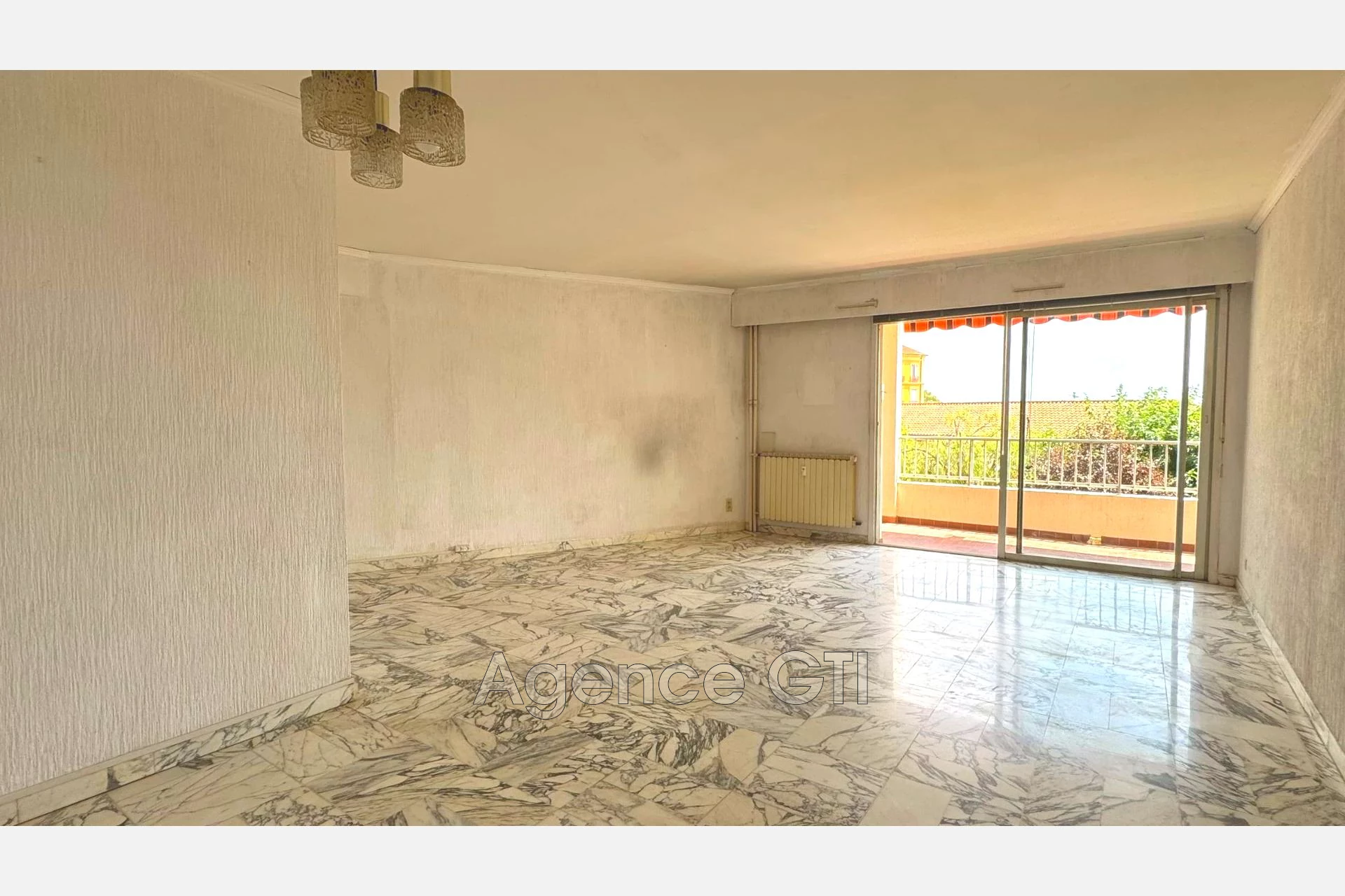 Appartement 4 pièces 104 m² · à Hyères · 104 m² · 315 000 €