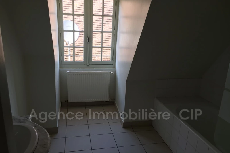 Location appartement SARLAT-LA-CANEDA (24200)  