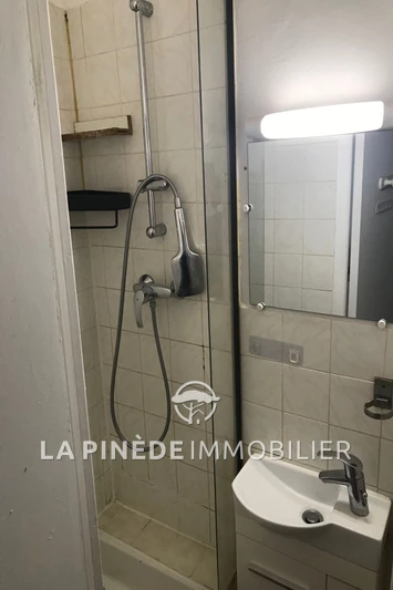 Location appartement Grasse  