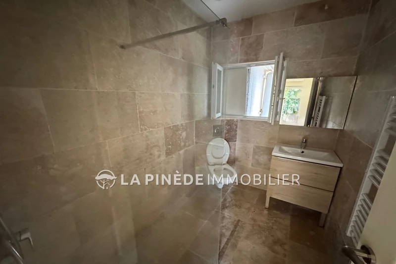 Location appartement Vallauris  