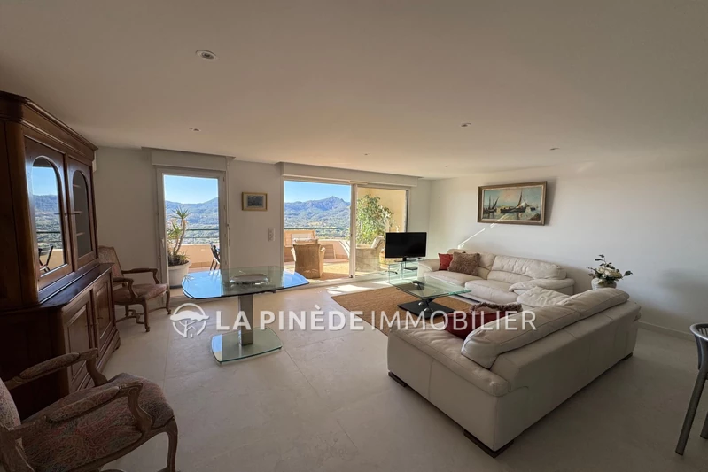 Location appartement Mandelieu-la-Napoule  Location appartement Mandelieu-la-Napoule