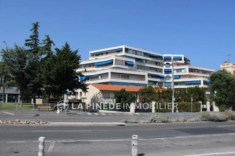 Location appartement Cagnes-sur-Mer  