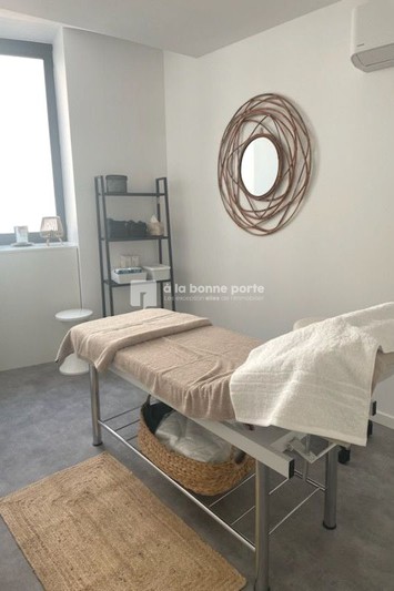 Professionnel murs local professionnel Cassis  