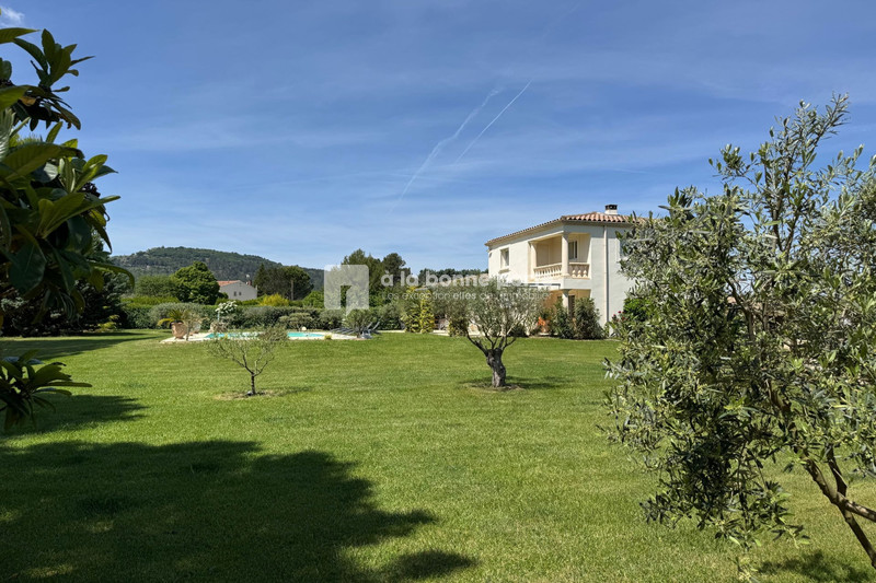Vente villa contemporaine Le Puy-Sainte-Réparade  
