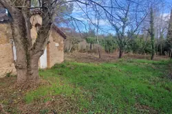 Photos  Terrain à bâtir à vendre Tourves 83170