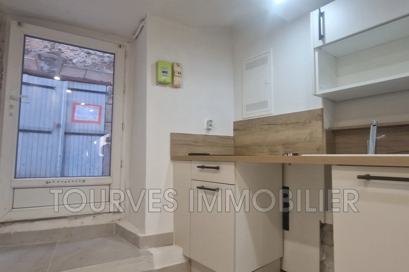 Immeuble 4 pièces 21 m² · à Saint-Maximin-la-Sainte-Baume · 21 m² · 50 000 €