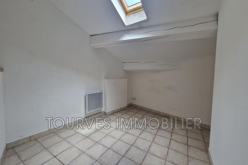 Photo n°3 - Vente maison de village Sainte-Anastasie-sur-Issole 83136 - 137 500 €