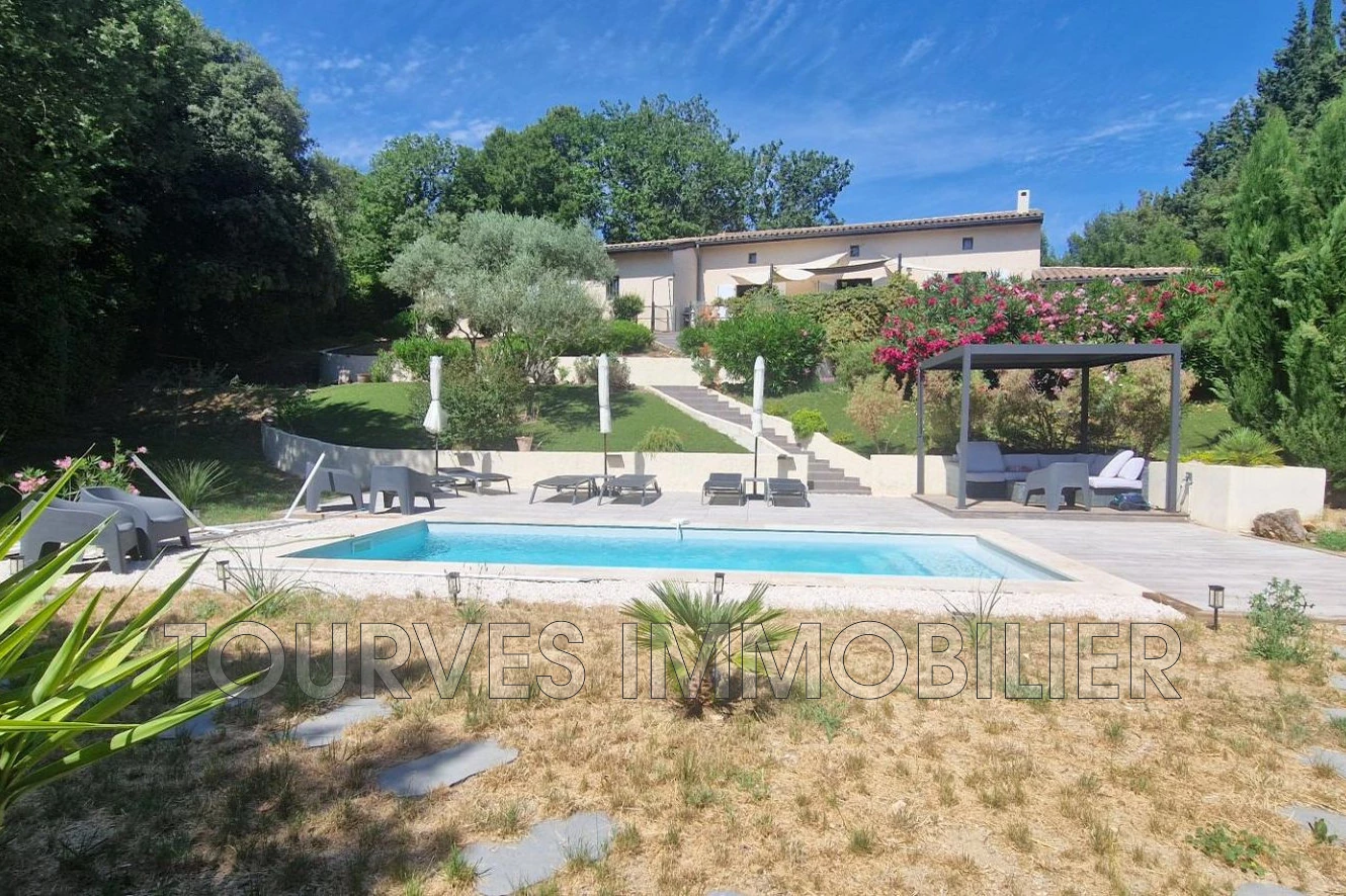 Maison 5 pièces 226 m² · à Campagne · 226 m² · 675 000 €