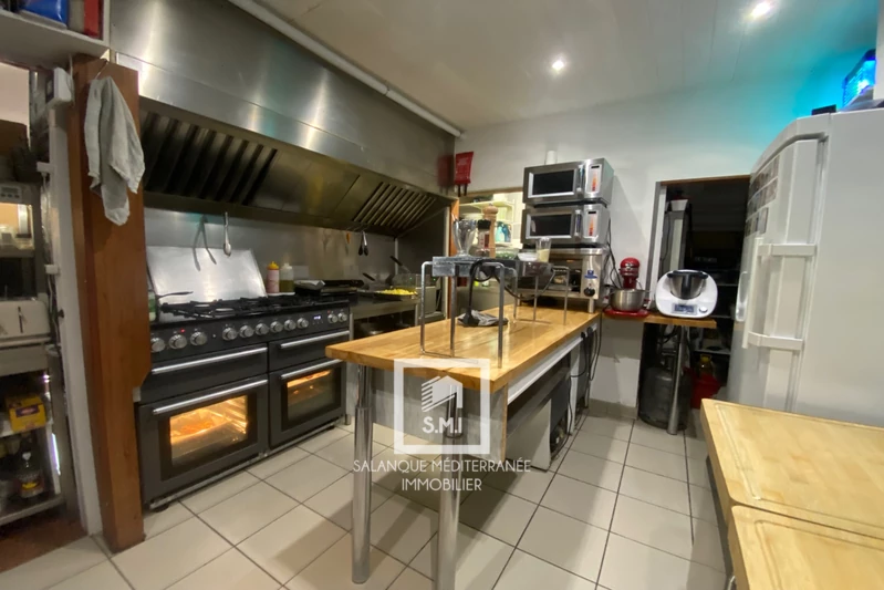 Professionnel local commercial Saint-Laurent-de-la-Salanque  
