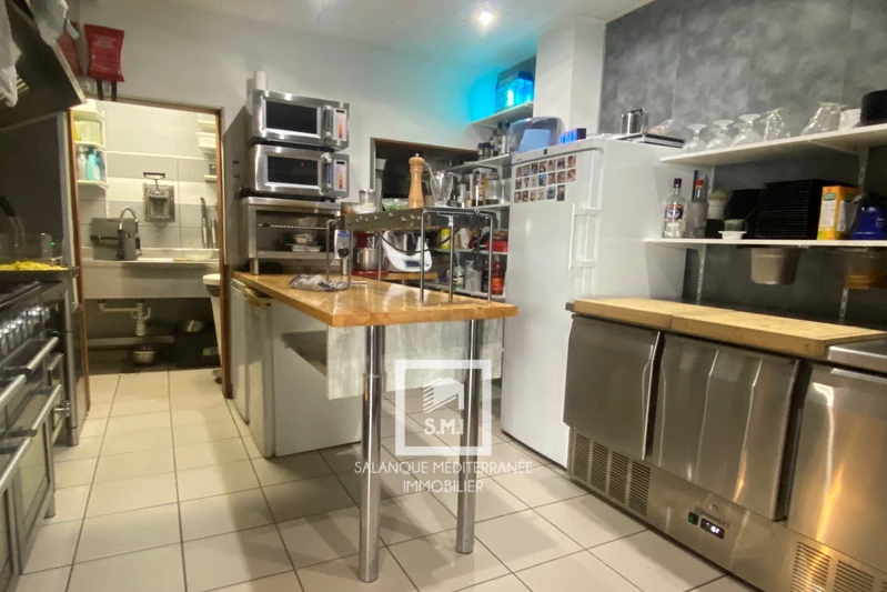 Professionnel local commercial Saint-Laurent-de-la-Salanque  