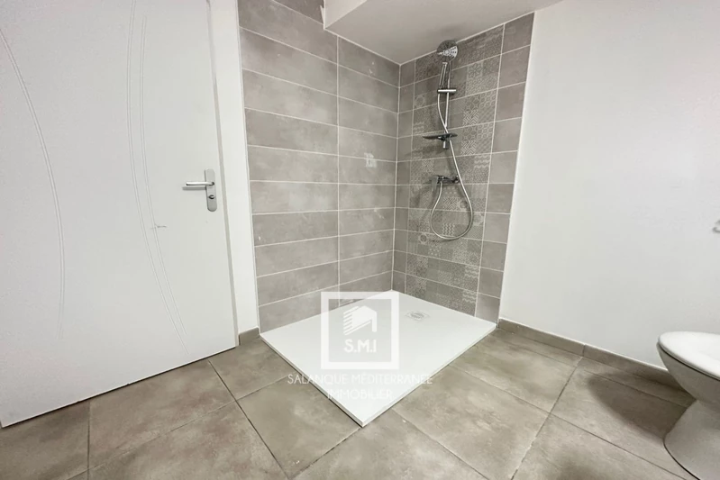 Vente immeuble Saint-Estève  