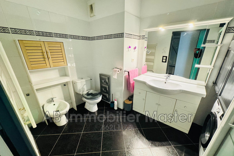 Location rez-de-jardin Antibes  