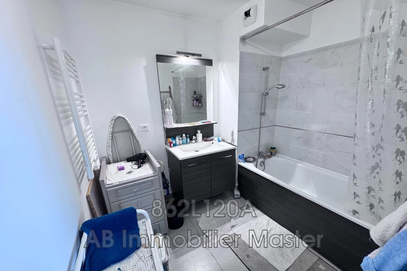 Location appartement Antibes  