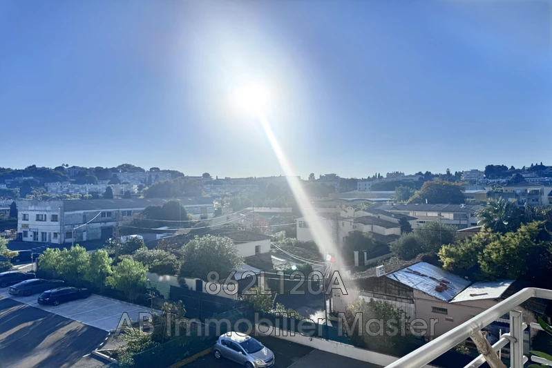 Location appartement Antibes  