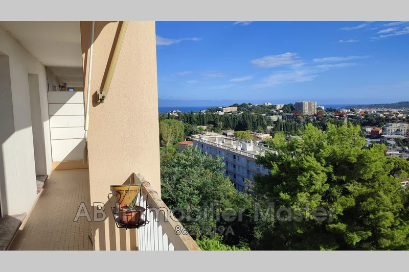 appartement  3 pièces  Antibes Combes  66 m² -   