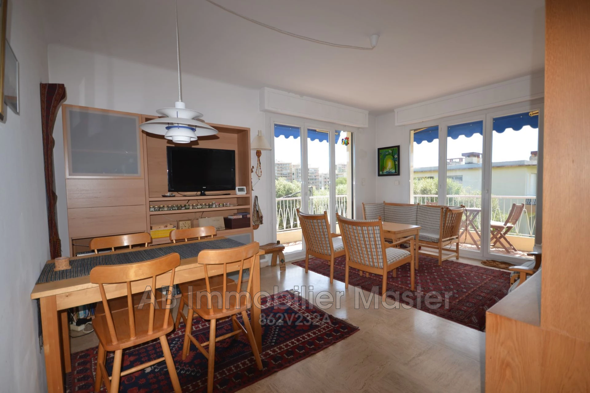 Appartement 3 pièces 64 m² · à Antibes · 64 m² · 350 000 €