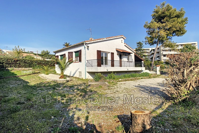 maison  2 pièces  Antibes Fontmerle  54 m² -   