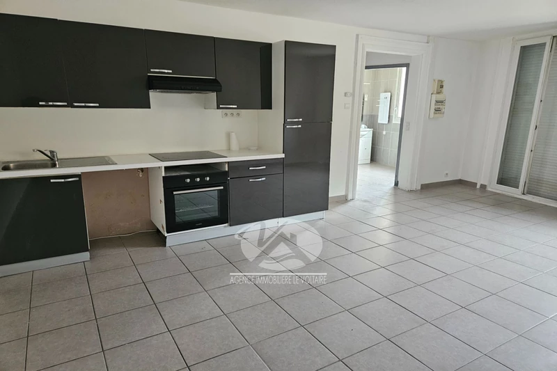 Location appartement Sauvian  