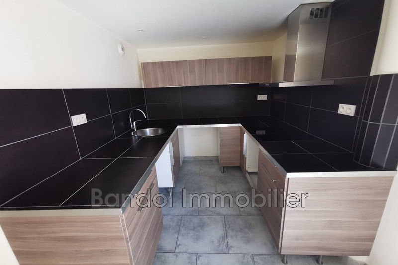 Photo n°2 - Location appartement Bandol 83150 - 900 €