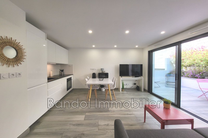 Photo n°1 - Vente appartement Bandol 83150 - 290 000 €