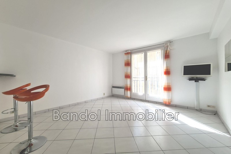 Photo n°1 - Vente appartement Bandol 83150 - 233 000 €