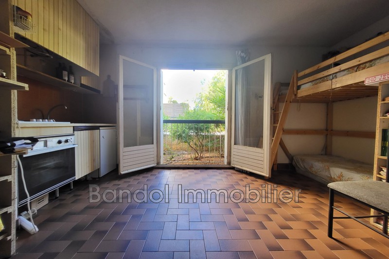 Photo n°2 - Vente appartement Bandol 83150 - 117 700 €