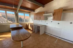 Location appartements/a louer/2 pièces Saint-Mitre-les-Remparts  