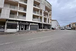 Professionnel local commercial Martigues  