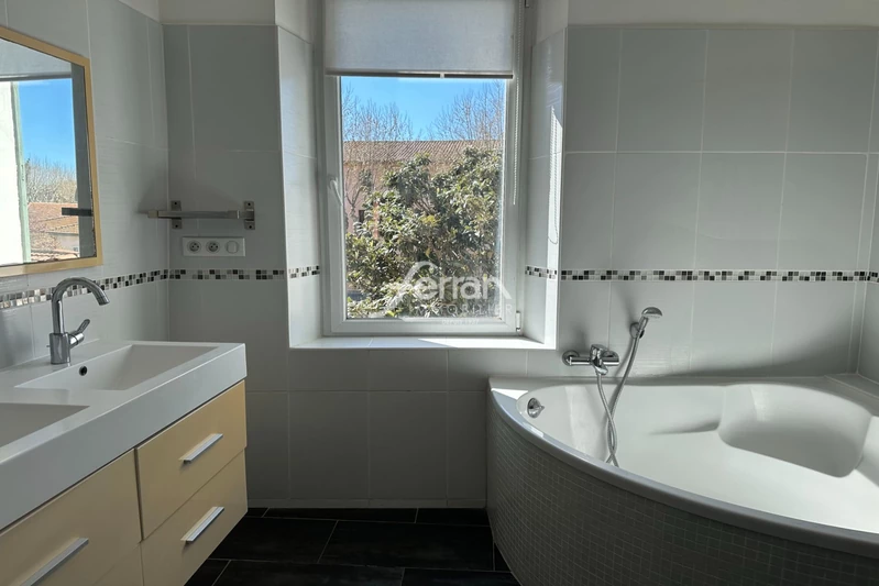 Location maison de ville Lorgues  