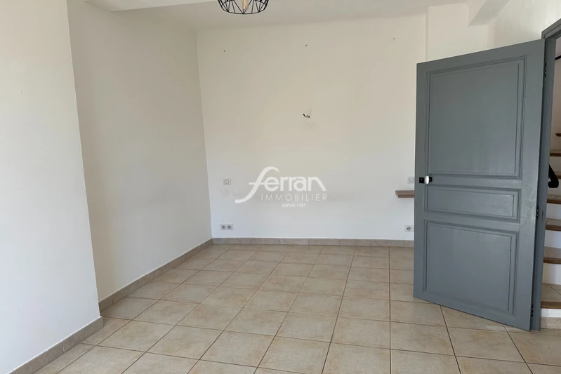 Location maison de ville Lorgues  