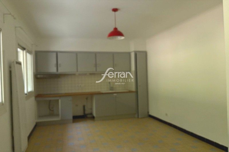 Photo n°3 - Location maison Salernes 83690 - 900 €