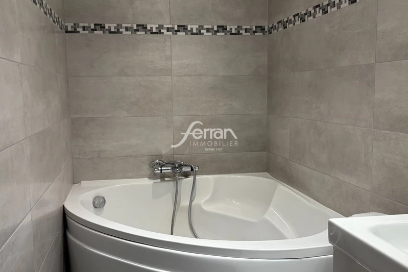 Location maison de village Salernes Location maison de village Salernes