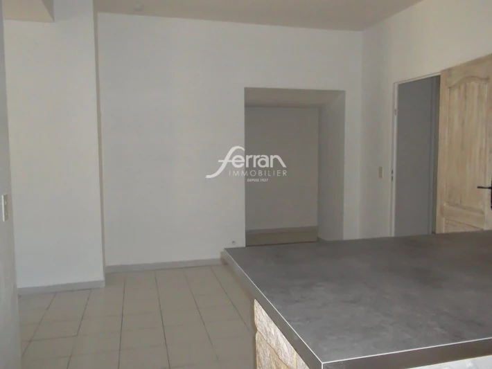 Location appartement Salernes  