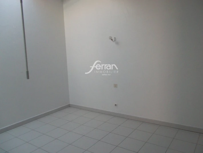 Location appartement Salernes  