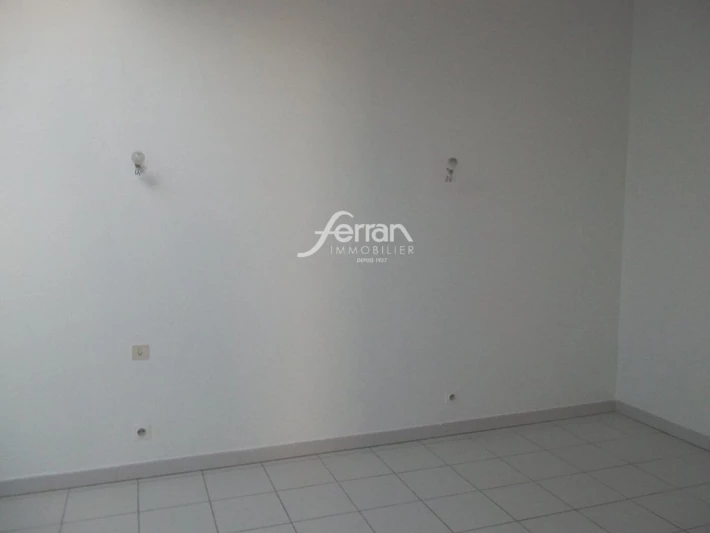 Location appartement Salernes  