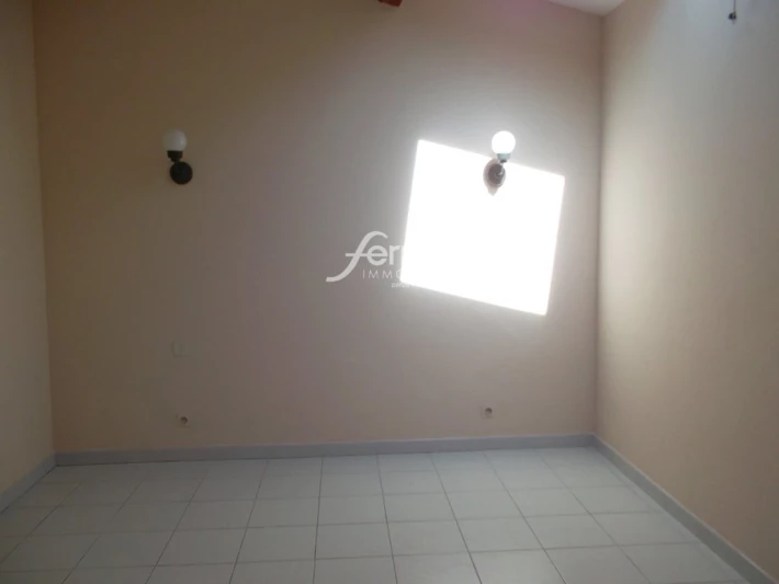Location appartement Salernes  