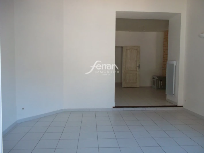 Location appartement Salernes  