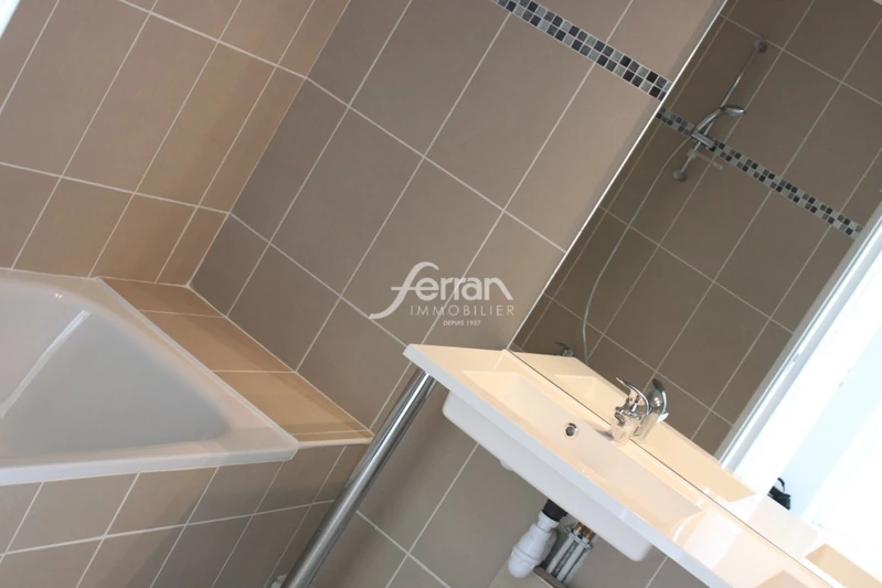 Location appartement Le Muy  