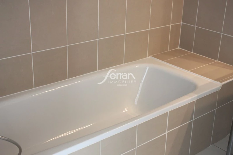Location appartement Le Muy  