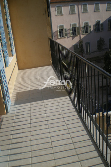 Photo n°2 - Location appartement Draguignan 83300 - 890 €