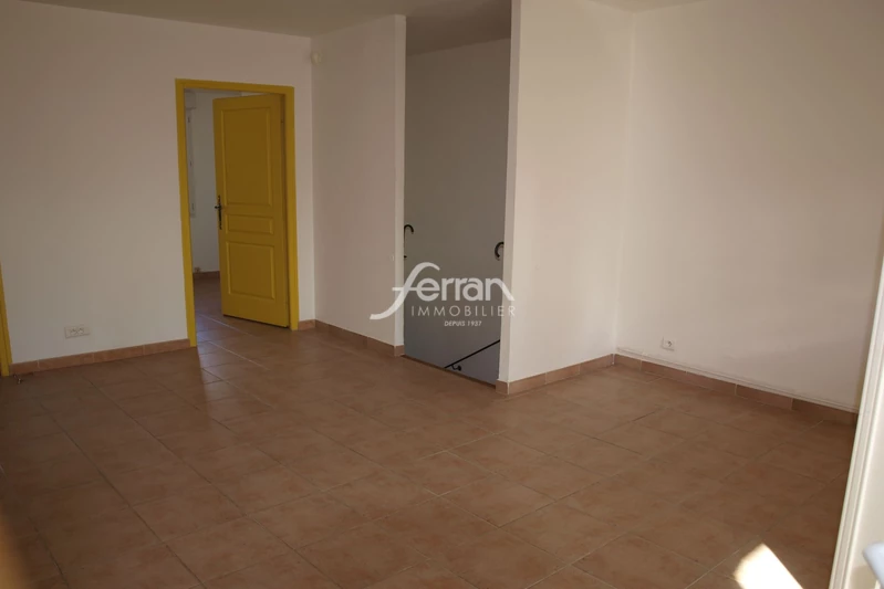 Photo n°3 - Location appartement Lorgues 83510 - 780 €