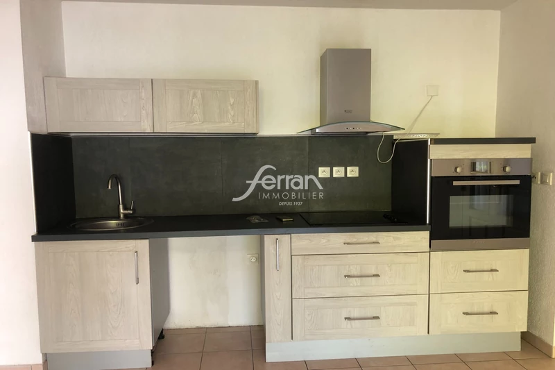 Photo n°2 - Location appartement Draguignan 83300 - 690 €