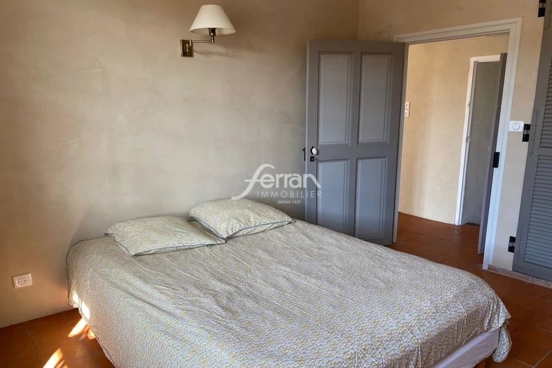 Location appartement Aups  