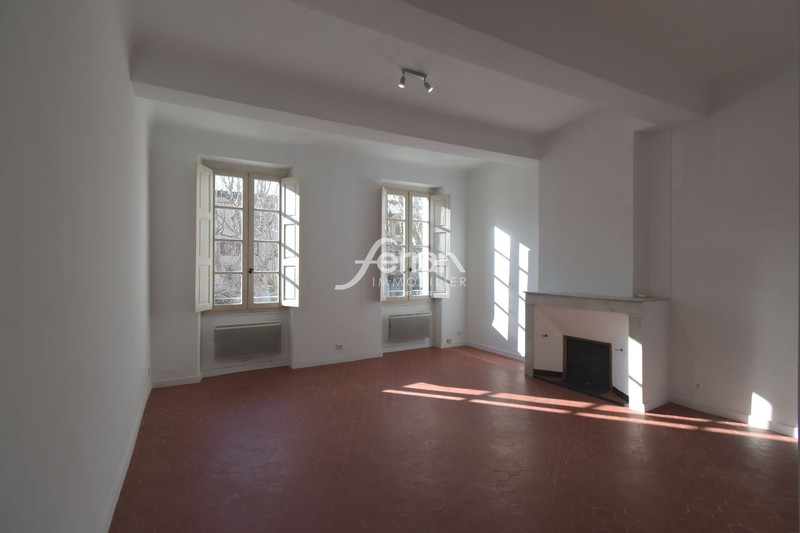Photo n°3 - Location appartement Salernes 83690 - 510 €